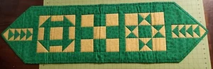 Handmade Quilted Tablerunner Irish Green Yellow Shamrocks 2003 48x14 Centerpiece - Picture 1 of 5
