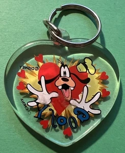 Vintage Disney Goofy Hearts & Heart Shaped Keychain Double Sided READ - Picture 1 of 2
