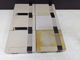 Lot of Nintendo Entertainment System NES Consoles (For Parts/Repair)