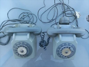 Lot de 2 téléphones PTT Socotel S63 + ericsson an 68 gris vintage à cadran - Zdjęcie 1 z 7