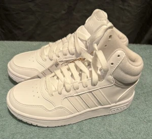 adidas Kids' Hoops 4.0 Mid Top Basketball Sneaker Size 13 NWOB - Picture 1 of 6