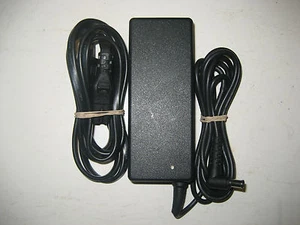 Original Sony VGP-AC19V37 AC Adapter 100-240V 19,5V 3,9A - Bild 1 von 5