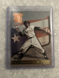 ROBERTO CLEMENTE PITTSBURGH PIRATES 1997 TOPPS TRIBUTE BASEBALL CARD #RC5 EX-MT - Bild 1 von 2