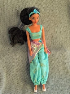 1990.S Jasmine Teen Doll /Film Aladin - Picture 1 of 6