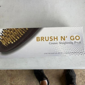 SHE by Beyond The Beauty Black Brush N' Go Ceramic Straightening Brush Gold  - Picture 1 of 8