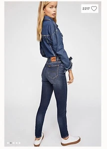 Free People LEE Vintage Modern High Rise Skinny Jeans Stretch Compass Sz 28 NWT - Picture 1 of 11