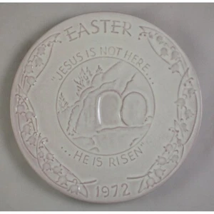 Plato de Pascua Frankoma Pottery 1972 Jesús no está aquí Oral Roberts Assoc. Tulsa - Imagen 1 de 3
