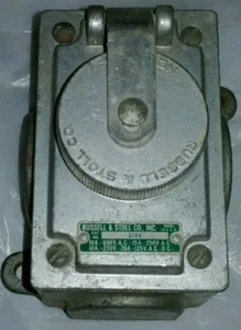 Russell & Stoll Explosion Proof Box and Receptacle 15A 250V - Picture 1 of 3