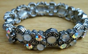 Vintage AURORA BORIALIS & MOONSTONE Stretch BRACELET 7½" Round EVC - Picture 1 of 5