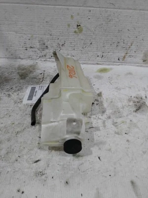 Used Engine Coolant Reservoir fits: 2016 Nissan Versa  Grade A Foto 1 de 4