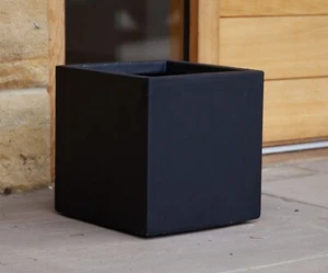 40cm Black Smooth Urban Box -Planter - Flower Pot- Stonelite- Improved Fibreclay - Picture 1 of 3