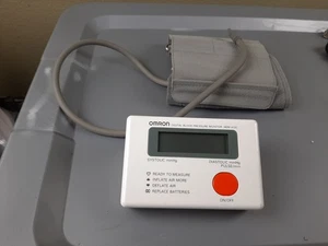 Monitor de presión arterial digital Omron modelo: HEM-412C - Imagen 1 de 2