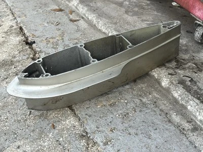 BF 225 hp Honda  EXTENSION case SEPARATOR spacer 40202-ZY3-621ZA four stroke - Image 1 of 4