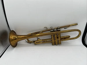 Strumento musicale tromba King Cleveland 600 vintage anni 50 non funzionante - Foto 1 di 15