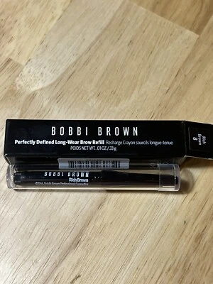 Lápiz de cejas Bobbi Brown perfectamente definido de larga duración RECARGA marrón rico 8 Foto 1 de 4