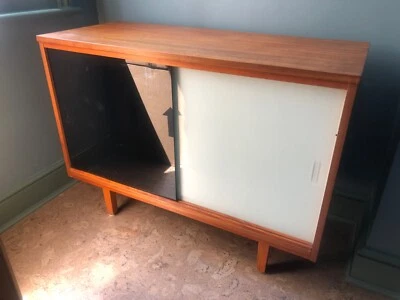MID CENTURY VINTAGE TEAK SIDEBOARD WITH GLASS SLIDING DOORS - Image 1 of 4