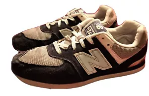 Boys’s/Women's New Balance 574 Black Gray White Sz 6.5 B, 8W Suede Sneakers - Picture 1 of 10