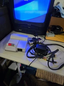 Nintendo Entertainment System (NES) Top Loader Konsole mit Controller - Bild 1 von 9