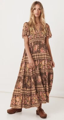 Vestido Spell $289 Meadowland Manga Acampanada Pequeño Foto 1 de 4