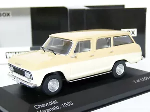 WhiteBox Ixo 1/43 1965 Chevrolet Veraneio Truck Diecast Metal Model Car - Picture 1 of 2