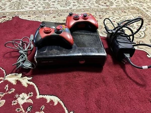 Xbox 360 S Slim Bundle 1439 Console 250GB, Two Controllers, Power, AV, TESTED - Picture 1 of 12