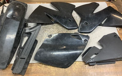 KTM 400 2001 cubiertas laterales KTM400 ktm cubiertas guardabarros plástico Foto 1 de 4