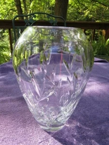 ROYAL DOULTON CRYSTAL VASE BEAUTIFUL PARK PLACE CUT PLANT DESIGN 9 1/4" TALL - Picture 1 of 10