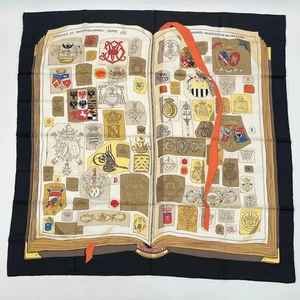 HERMES Carre 90 Chiffres et Monogrammes 100% Seide Schal schwarz Etikett ohne Karton gebraucht. - Bild 1 von 6