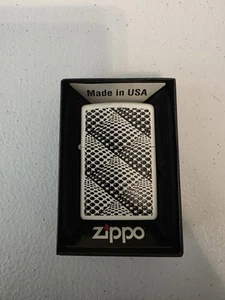 Zippo Lighter- Dots and Boxes 29416 - Picture 1 of 5