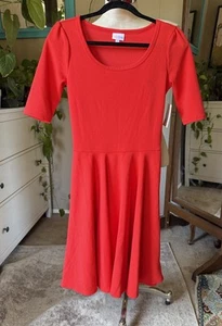 Nuevo con etiquetas Vestido Lularoe Pequeño Nicole Rojo - Imagen 1 de 4