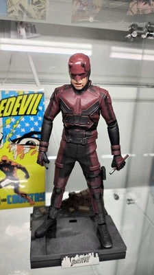 Figura de acción Hot Toys Marvel Daredevil - TMS003 Foto 1 de 4