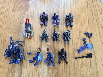 END OF YEAR Clearance Halo Mega Bloks Figures - Image 1 of 4