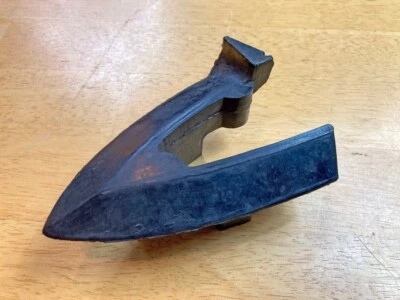 Relleno de parachoques superior Oldsmobile Toronado LH Oldsmobile 1966-67 392621 Foto 1 de 4