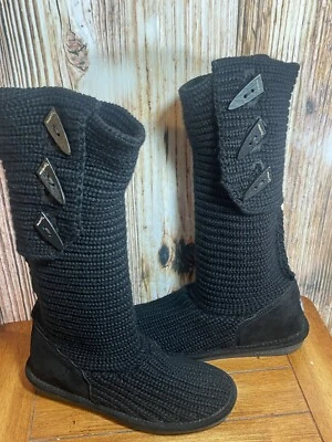 Botas suéter BearPaw negras tejidas altas abotonadas 8 usadas Foto 1 de 4