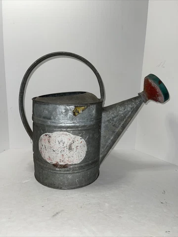 Vintage Wheeling 1508 Galvanized 8 Quart Watering Sprinkle Can with Paper Label Cover