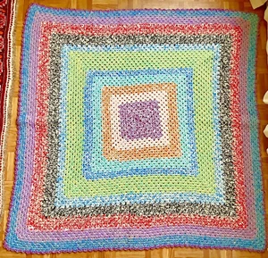 Häkeldecke Überwurf Decke Krabbeldecke ca. 135 x 135 cm Baumwollmix Handarbeit - Bild 1 von 6