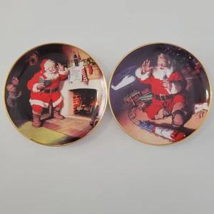 Coca-Cola 8" Platos Coleccionistas Lote de 2 Navidad Coca-Cola Papá Noel 1993 1994 - Imagen 1 de 9
