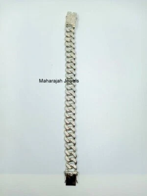 Elegante brazalete de plata de circonitas cúbicas de corte redondo brillante con eslabones cubanos para hombre Foto 1 de 4