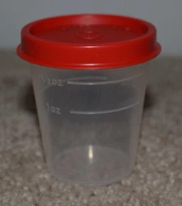 Tupperware Clear Shot Glass 2 oz 4789A-1 con coperchio rosso 201-70 - Foto 1 di 6