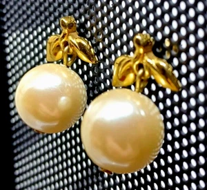 Ohrringe Frucht Kunstperlen Glanzperle goldfarben Blätter Vintage Avon Hänger Posten - Bild 1 von 16