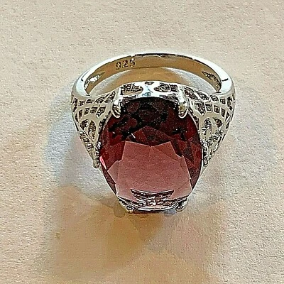 Anillo grande facetado alejandrita talla 8,75 piedras preciosas chapado en plata .925 Foto 1 de 4
