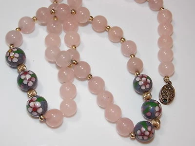 Rosa Vintage 10mm Quarzo Rosa Pietra Violetto Cloisonne Annodate Collana Argento - Immagine 1 di 4