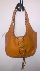 Cartera de Hombro HOBO de Cuero Tostado MAGGIB Metal y Acentos Tejidos Buena Calidad Bonita - Imagen 1 de 11