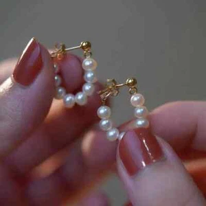 18K Gold Plated AAA 3-4mm Button Pearls Earrings Stud - Picture 1 of 4