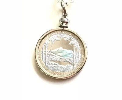   COLAR PINGENTE PRATA moda upcycled holográfico quarto EUA - Imagem 1 de 3