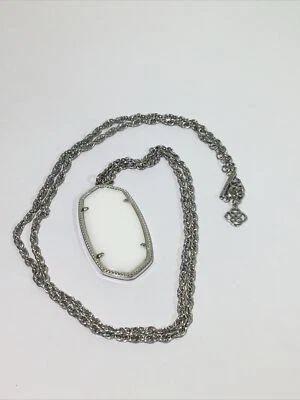 Kendra Scott Rae Milk Glass White 18” Silver Pendant Necklace CJ1-2 - Изображение 1 из 4