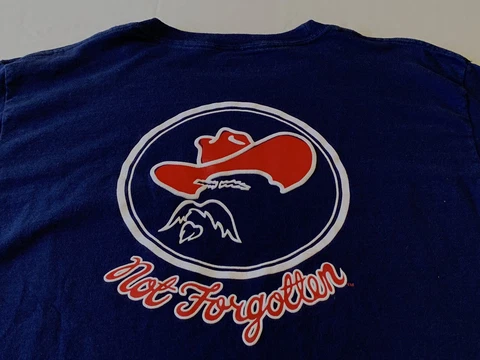 Mens Colonel Rebel Reb Blue Never Forgotten T-Shirt Sz Large L RARE Cover
