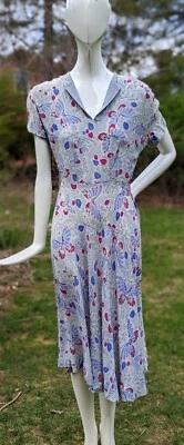 VESTIDO RAYÓN ESTAMPADO MARIPOSA AÑOS 40 VINTAGE CON CUELLO LINO  Foto 1 de 4