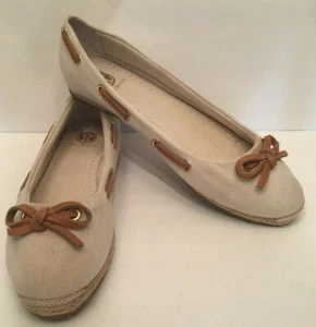Talbots Womens Flat Skimmer Size 8M Beige Canvas Leather Lacing Slip On Shoe - Picture 1 of 12