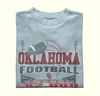 NCAA OU OKLAHOMA SOONERS FOOTBALL 82000 CLOSEST FRIENDS VTG T SHIRT MENs SZ S - Image 1 of 4